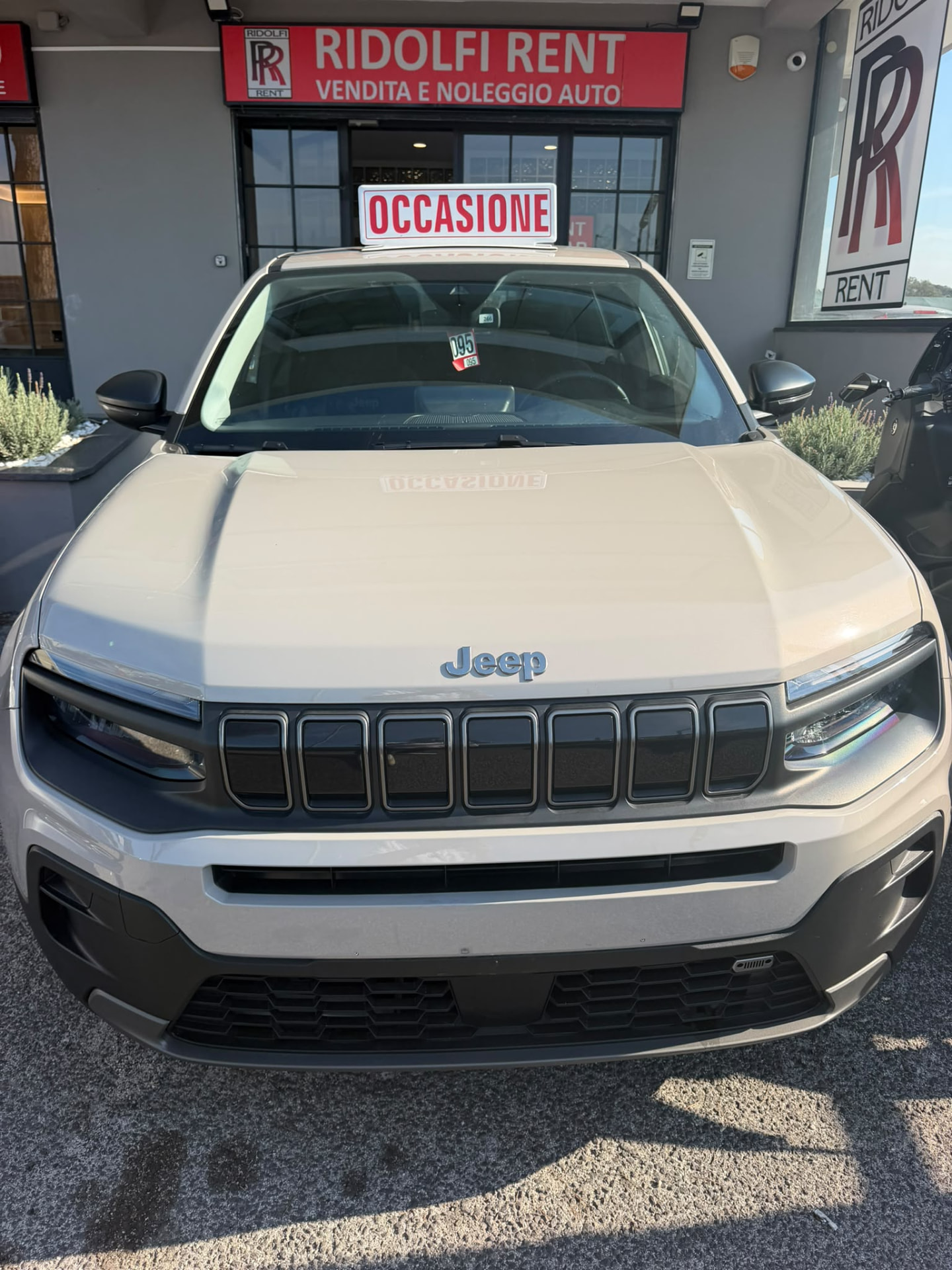 Jeep Avenger Automatica 1