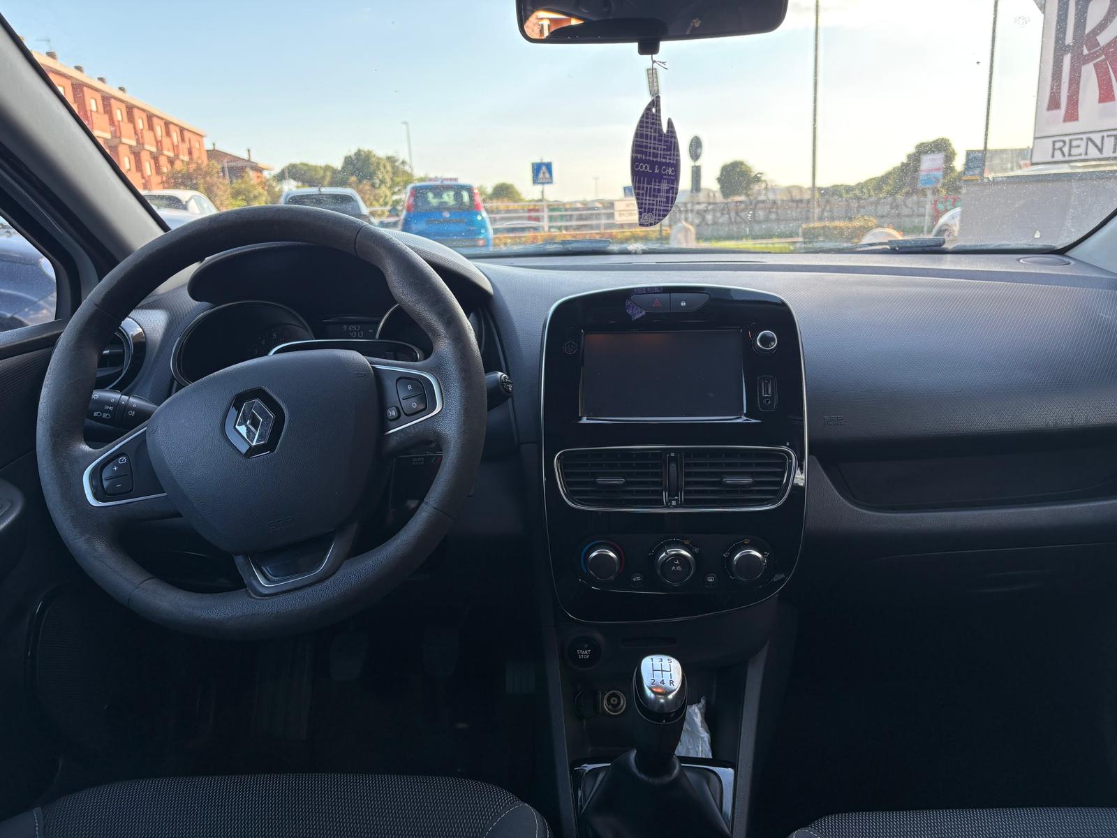 Renault Clio 1.2 75 CV 5 Porte Life 8