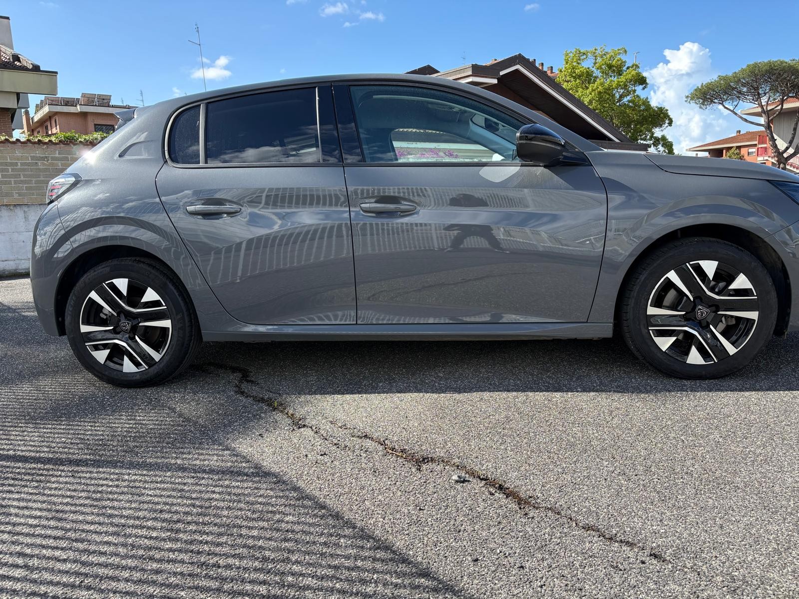 Peugeot 208 5 Porte Allure PureTech 100 S&S 5