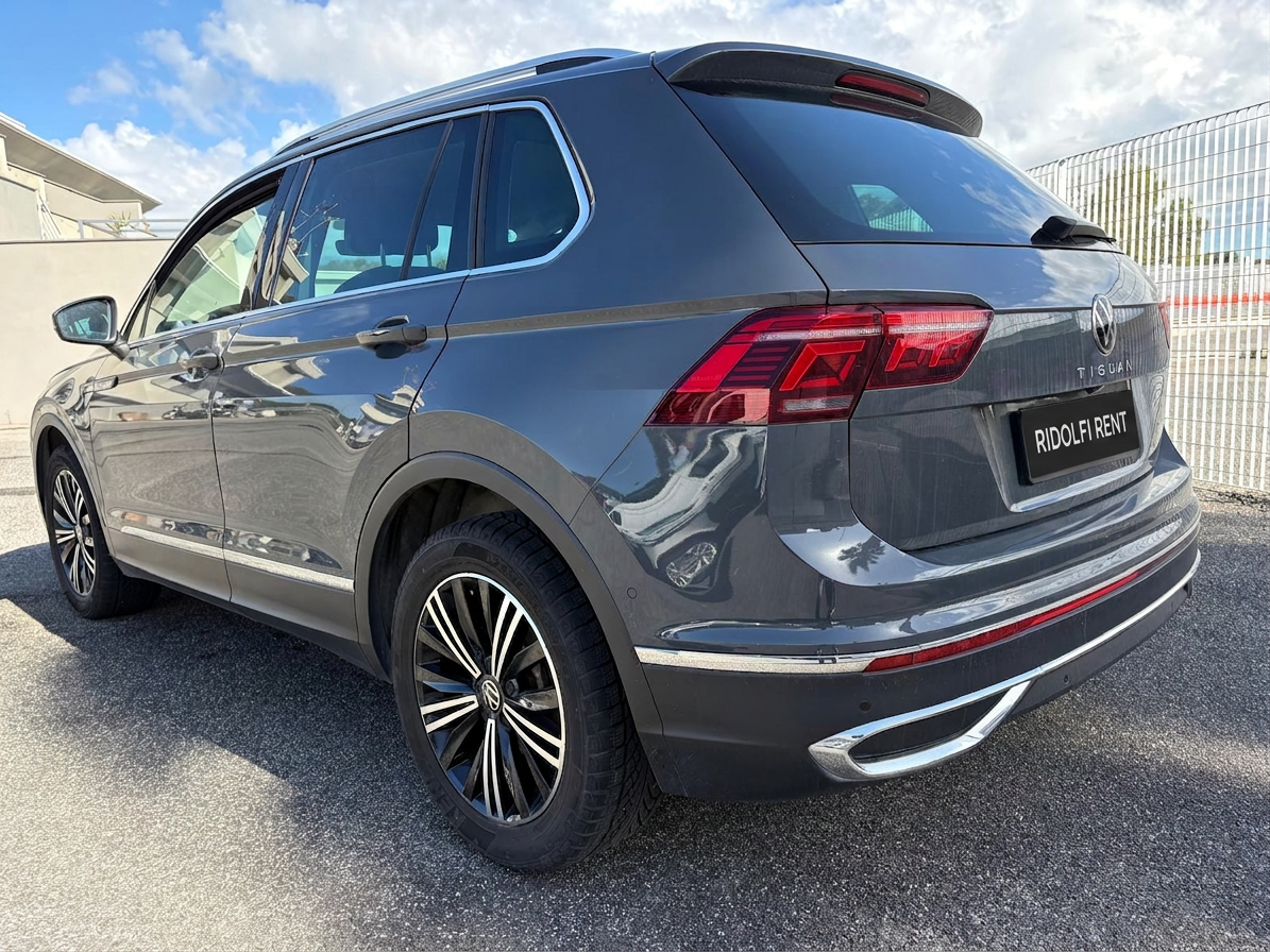 Volkswagen Tiguan 2.0 TDI Elegance 150 CV DSG 4