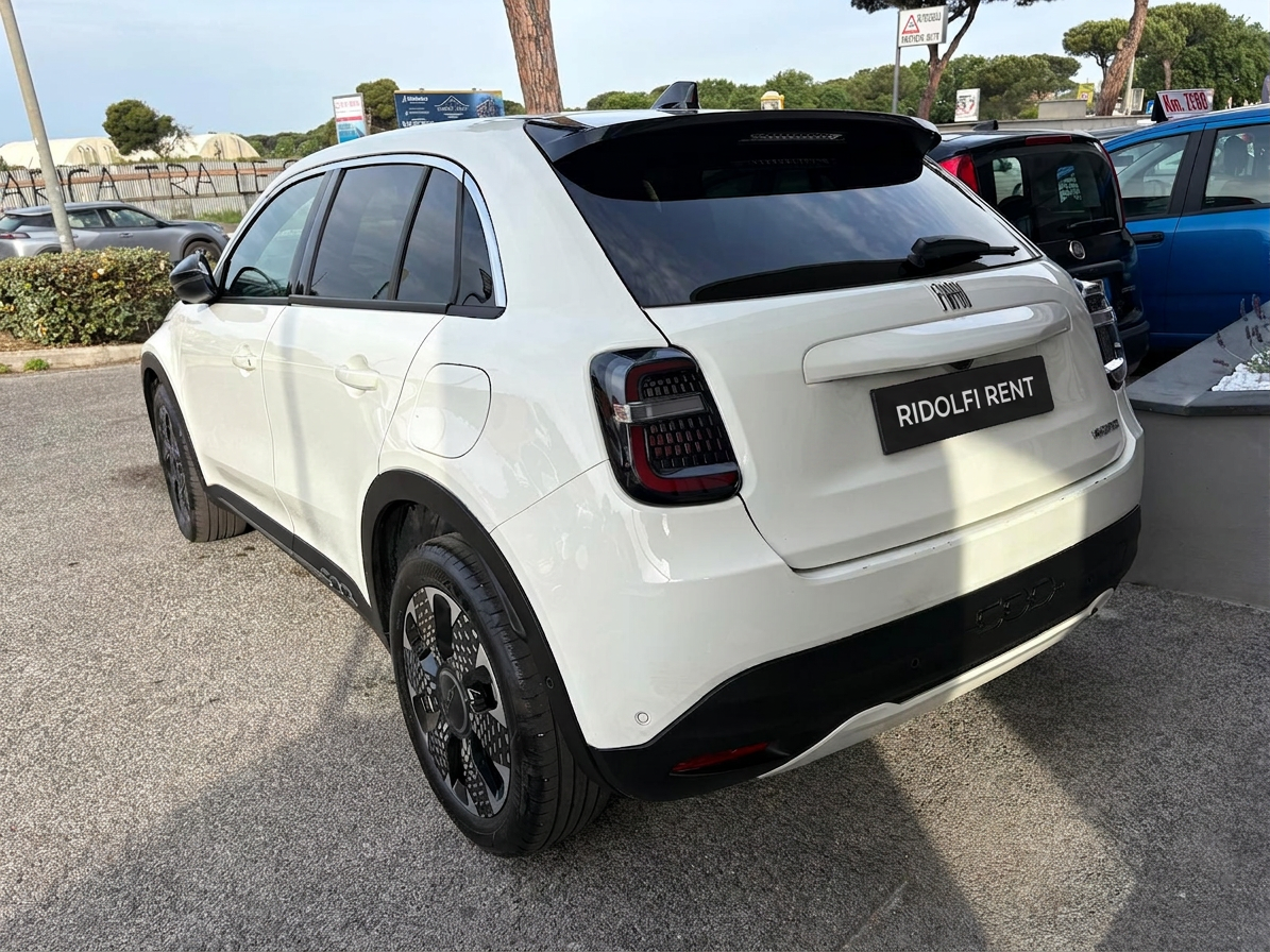 Fiat 600 Hybrid La Prima 110 CV Automatica 5
