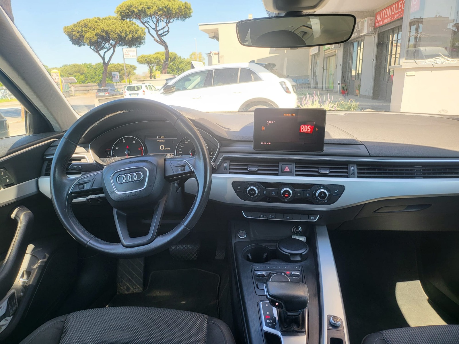Audi A4 Avant S Line 4