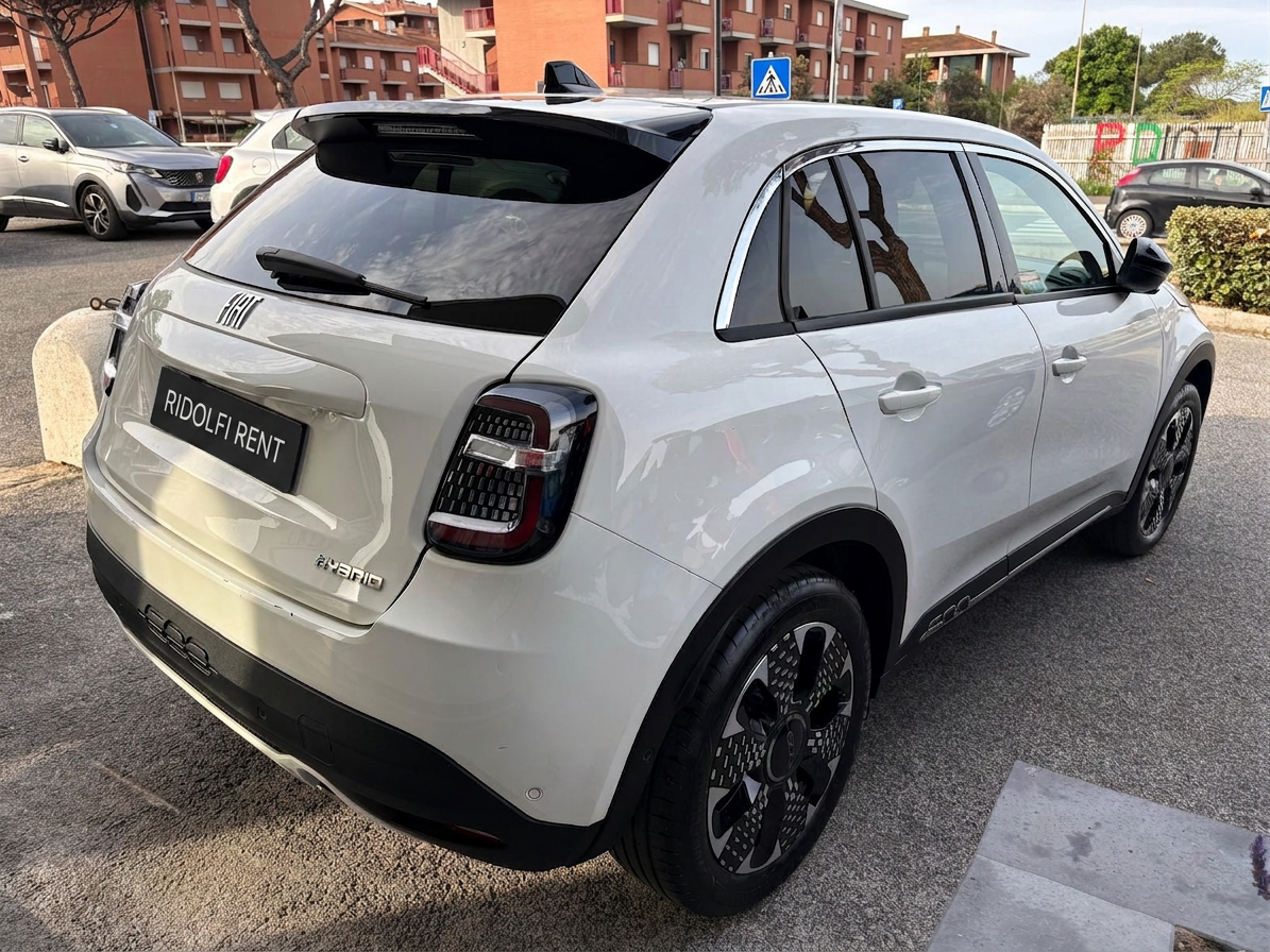 Fiat 600 Hybrid La Prima 110 CV Automatica 4